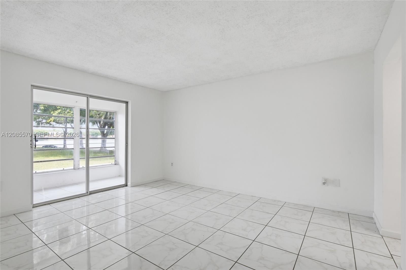 19051 Ne 2nd Avenue 1503 Property Photo 16