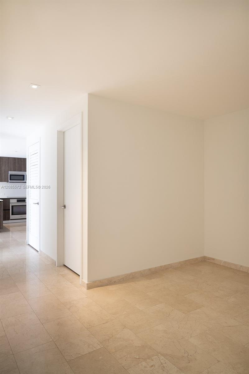 68 Se 6th Street 2404 Property Photo 16