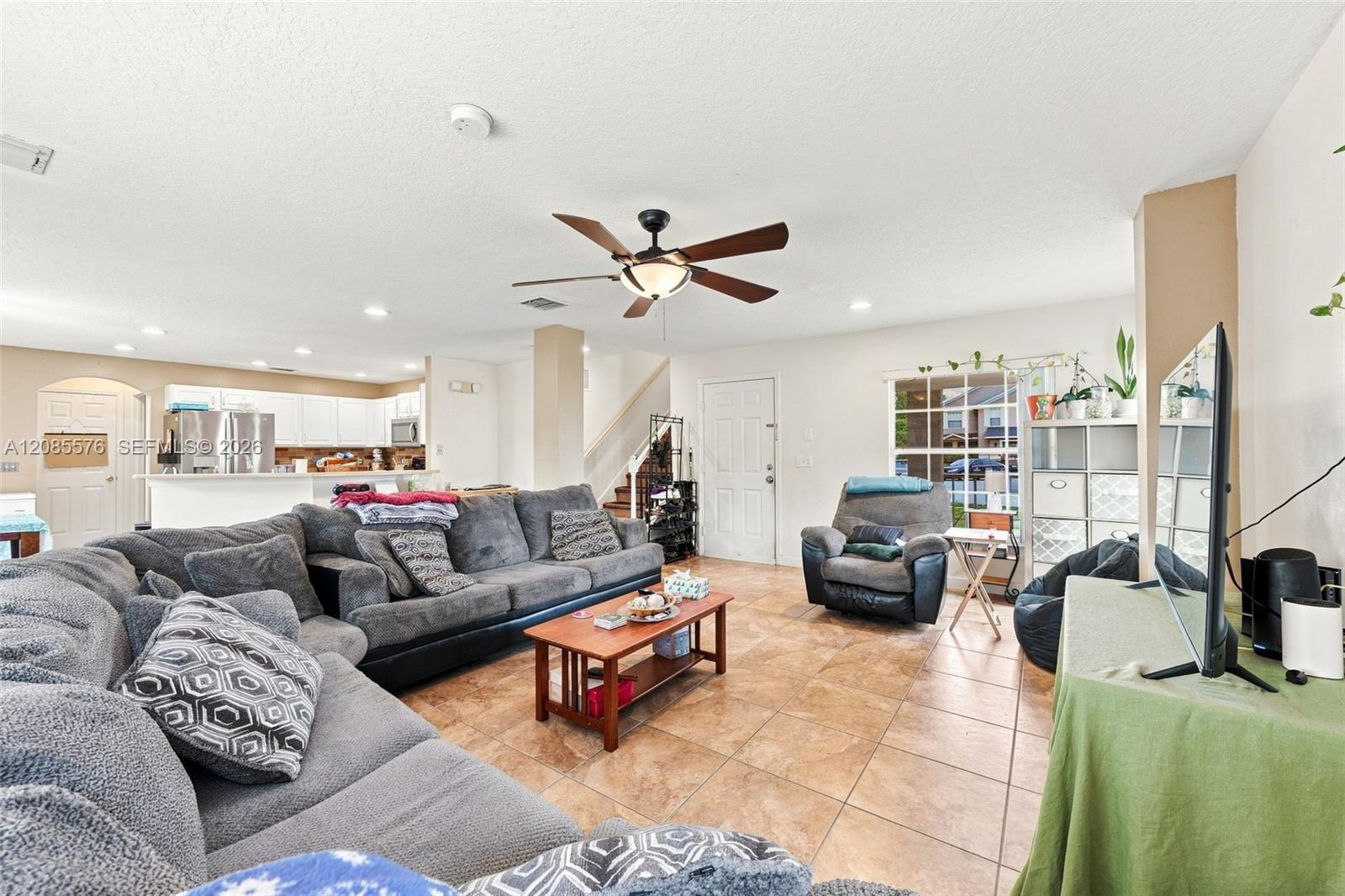 611 Abaco Property Photo 4