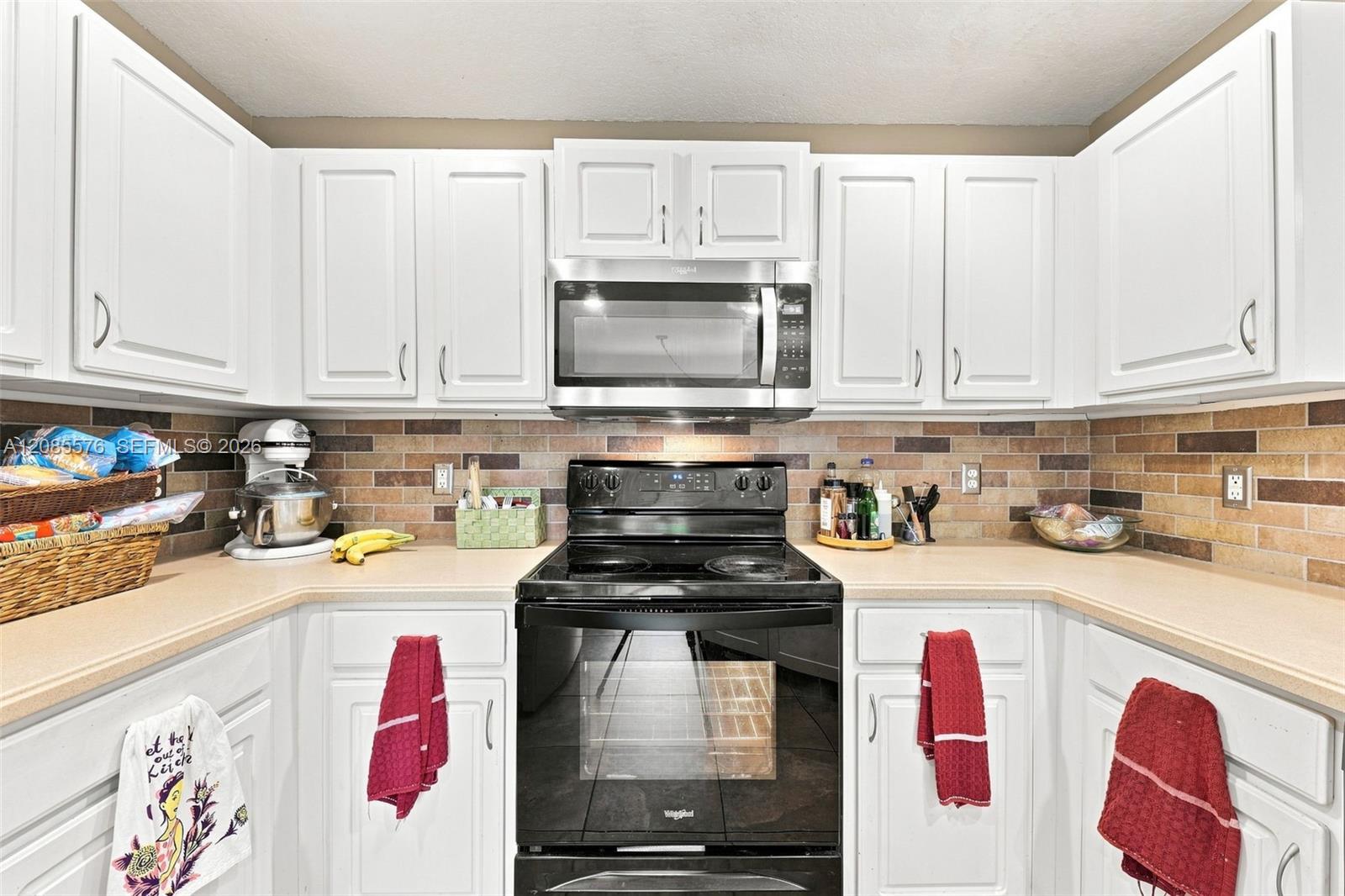 611 Abaco Property Photo 8