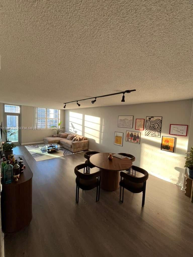 19390 Collins Avenue 1217 Property Photo 1