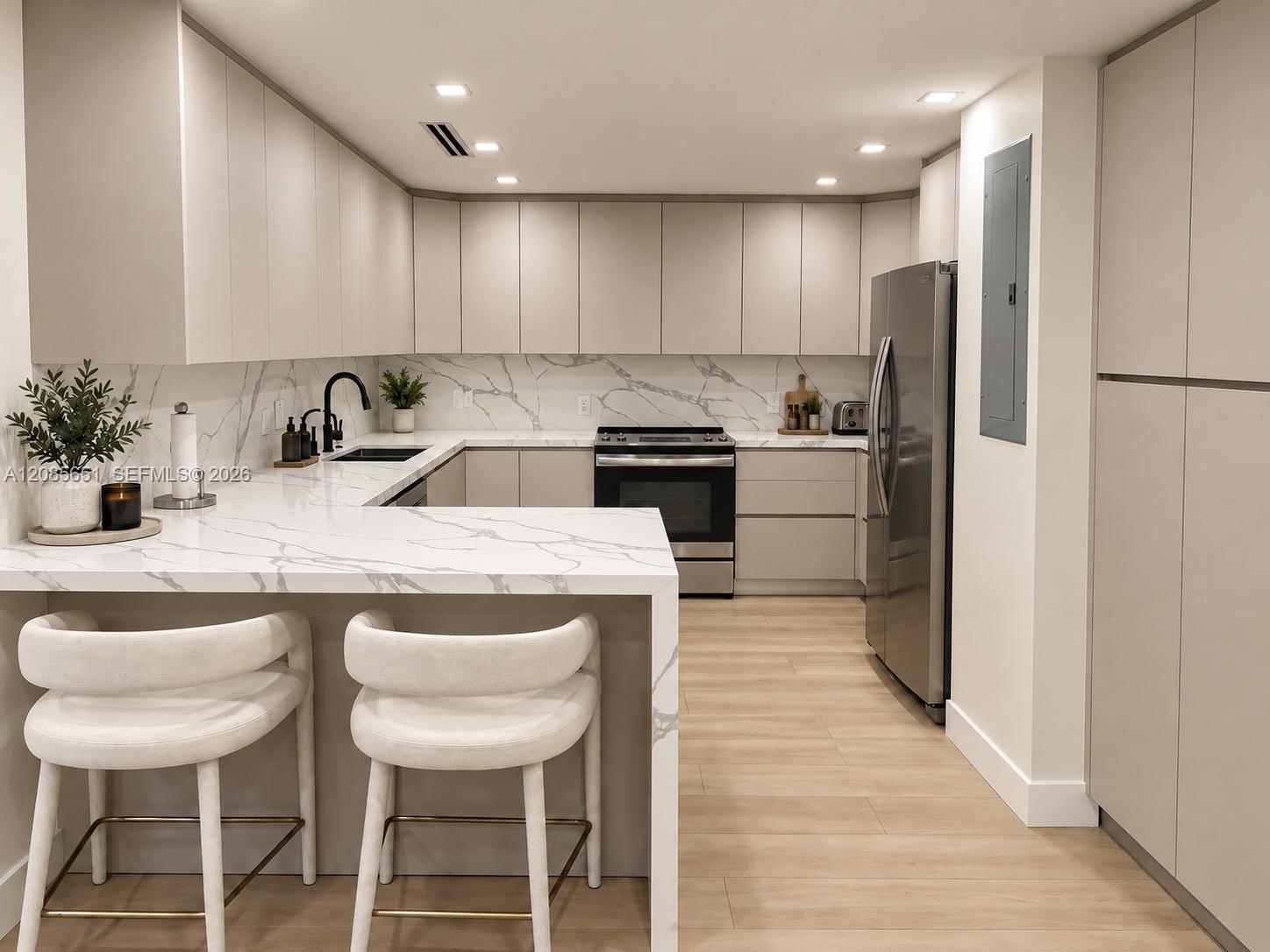 9801 Collins Avenue 6e Property Photo 7