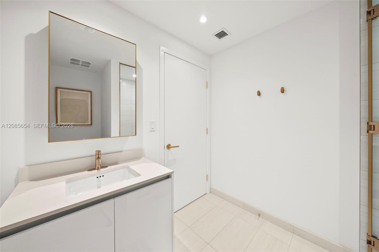 2678 Tigertail Avenue 1101 Property Photo 40