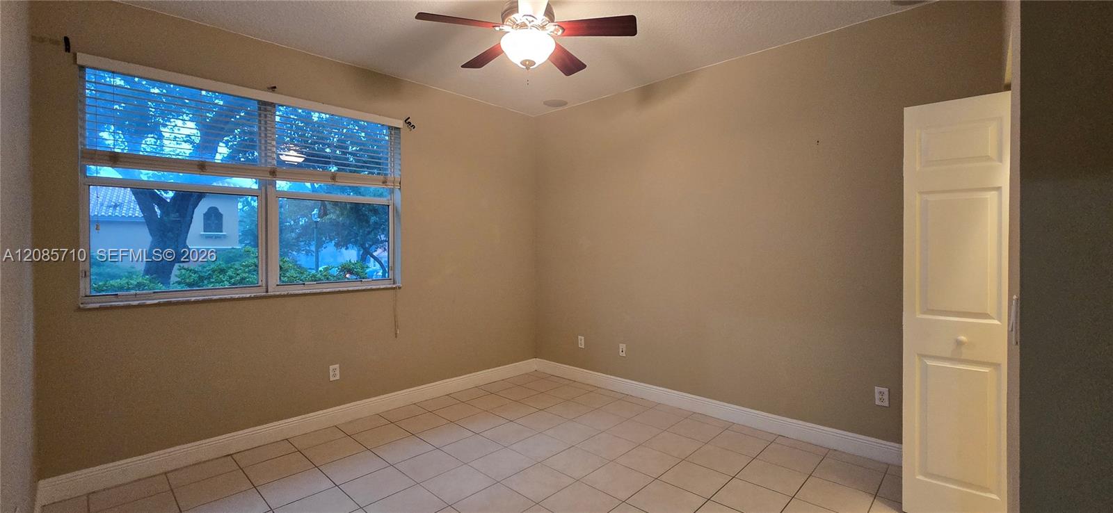 2283 Mariner Court 2607 Property Photo 5