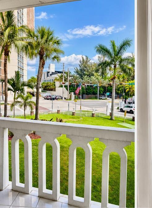 3199 S Ocean Drive 203 Property Photo 2