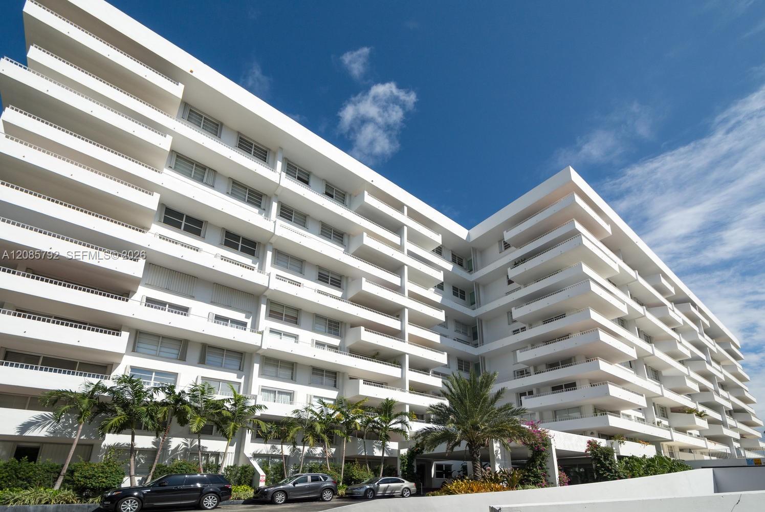 199 Ocean Lane Drive 206 Property Photo 23