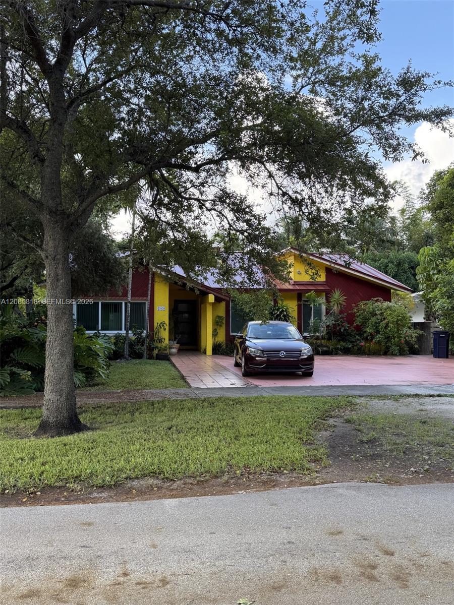400 Oriole Avenue Property Photo 1