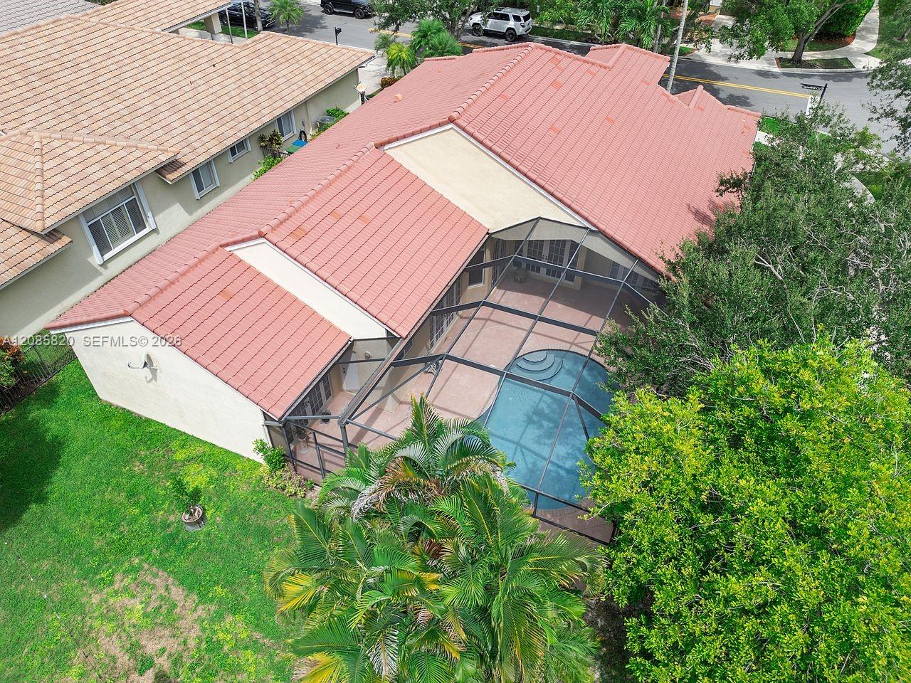 900 Spoonbill Circle Property Photo 11