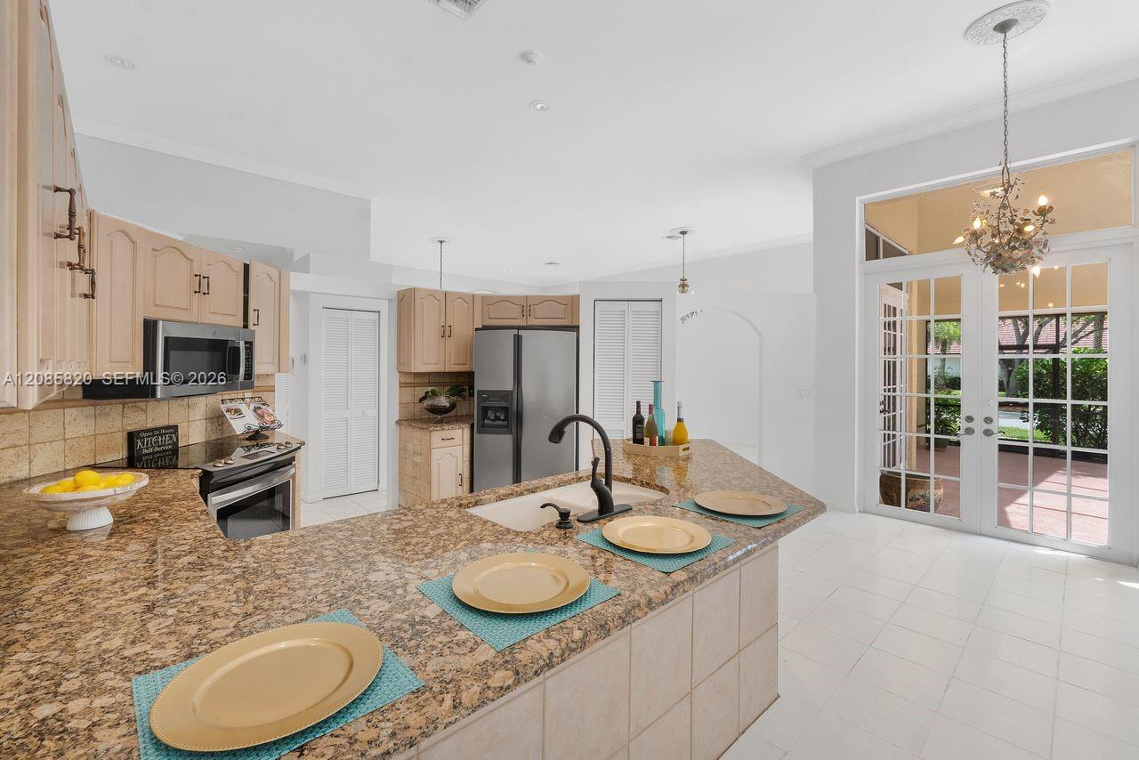 900 Spoonbill Circle Property Photo 15