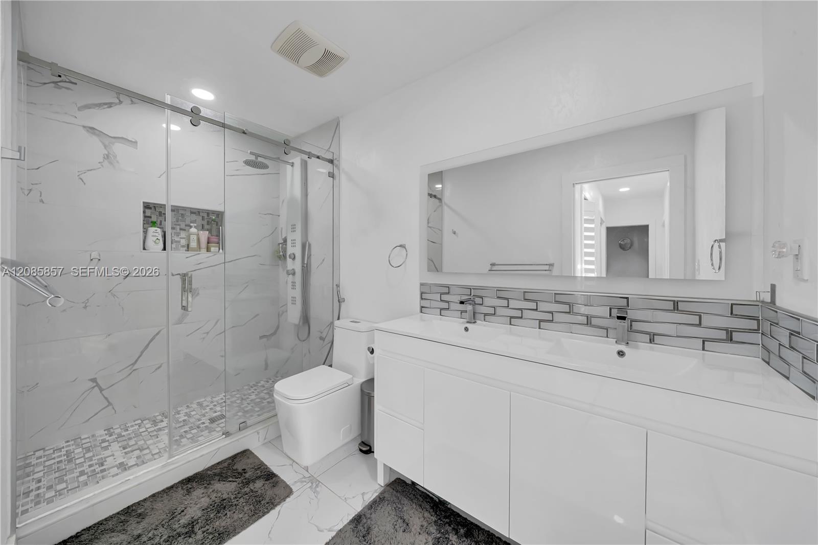 9365 Sw 44th Street Property Photo 26