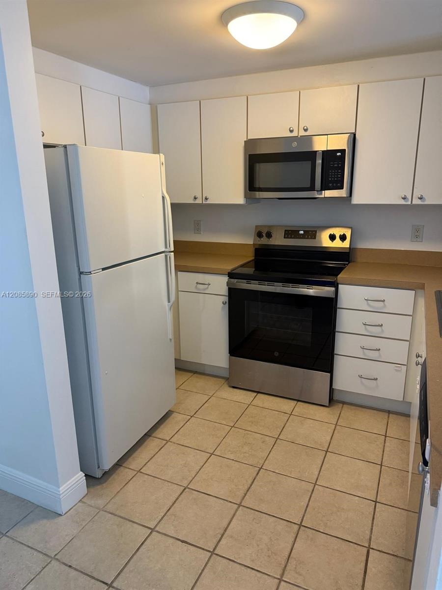 1250 S Miami Avenue 1412 Property Photo 3
