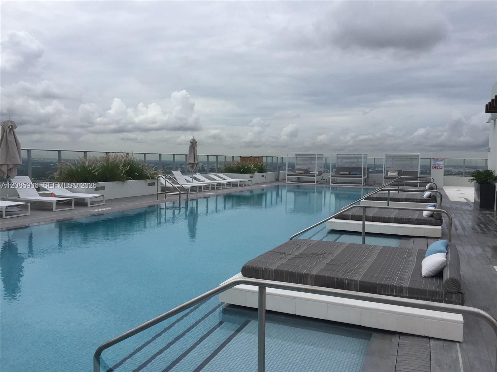 1010 Brickell Avenue 3310 Property Photo 1