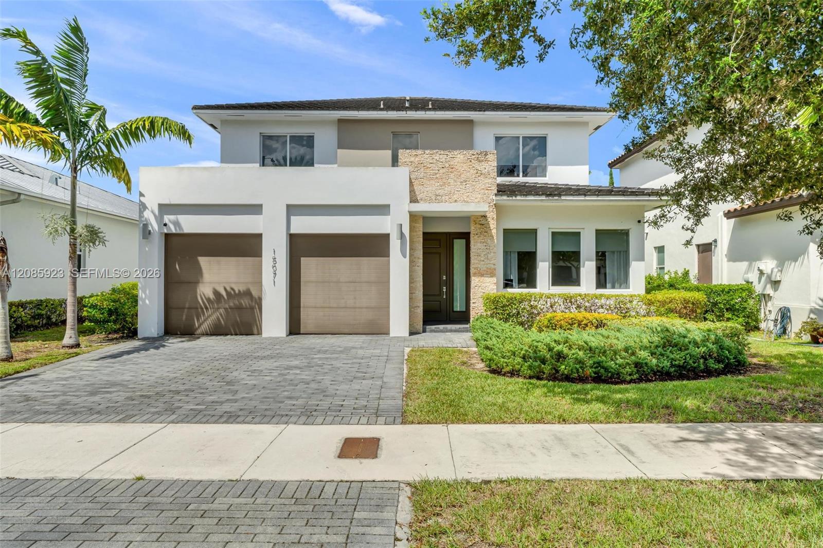 15071 Sw 176th Street Property Photo 1