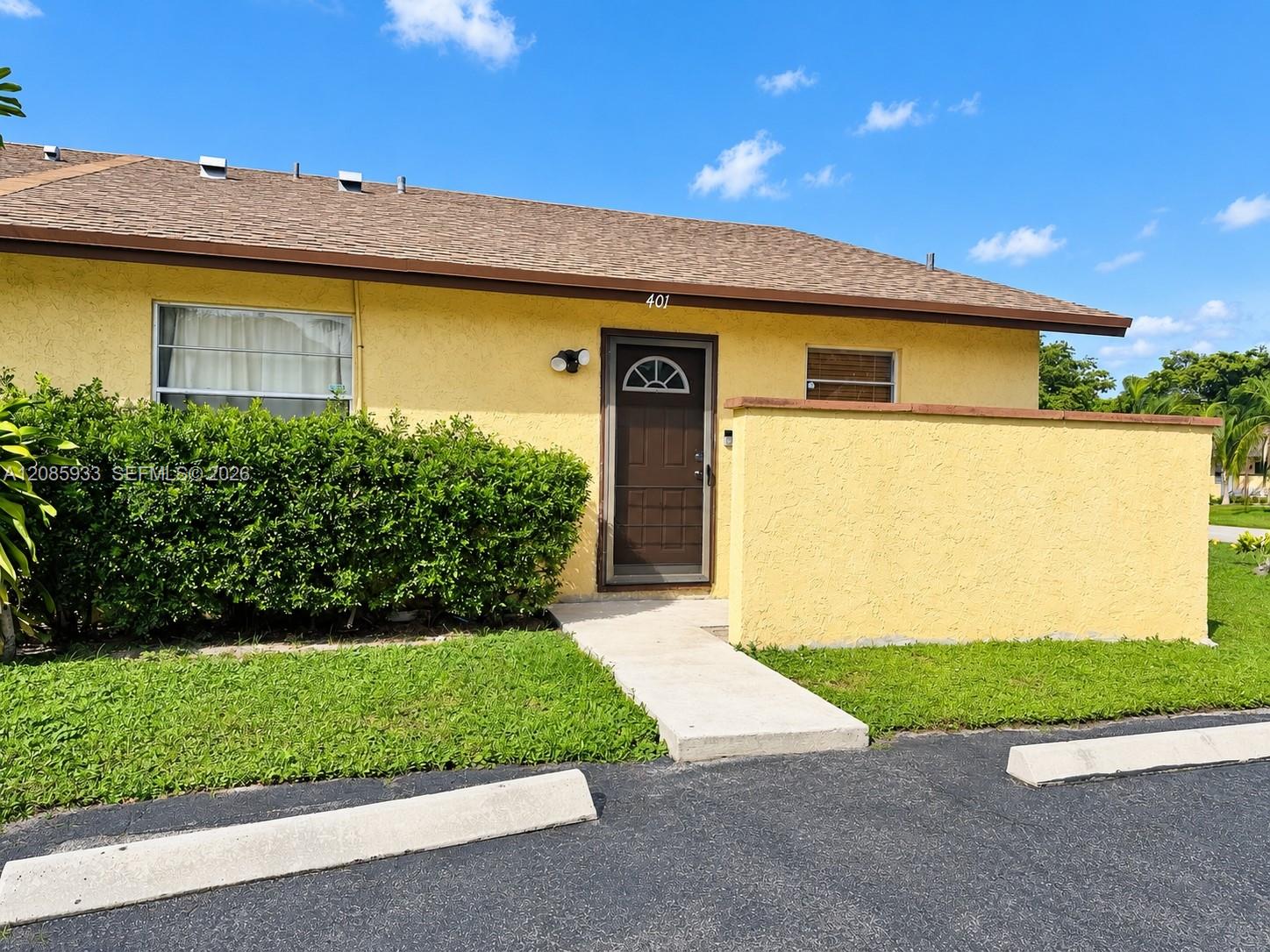 401 Nw 43rd Street Property Photo 1