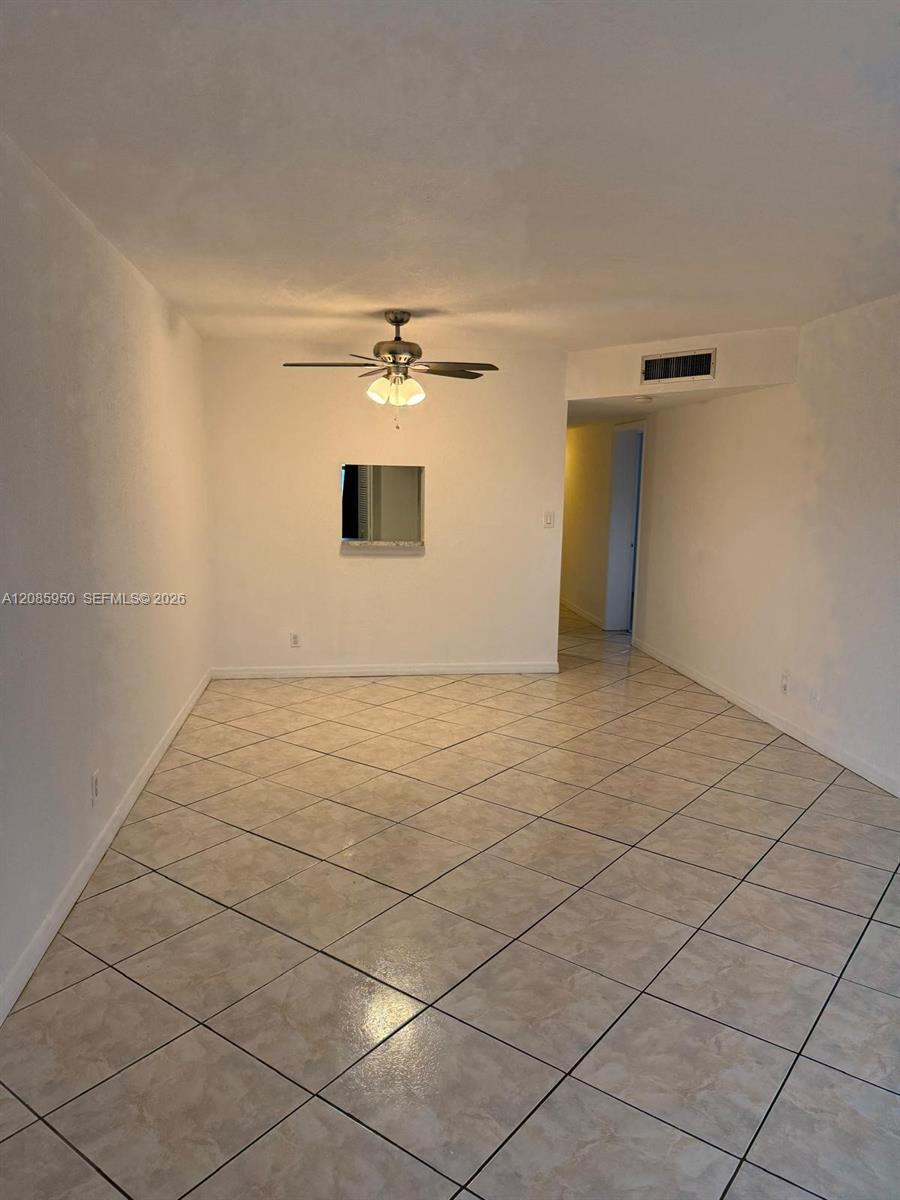 8040 N Colony Circle N 304 Property Photo 5