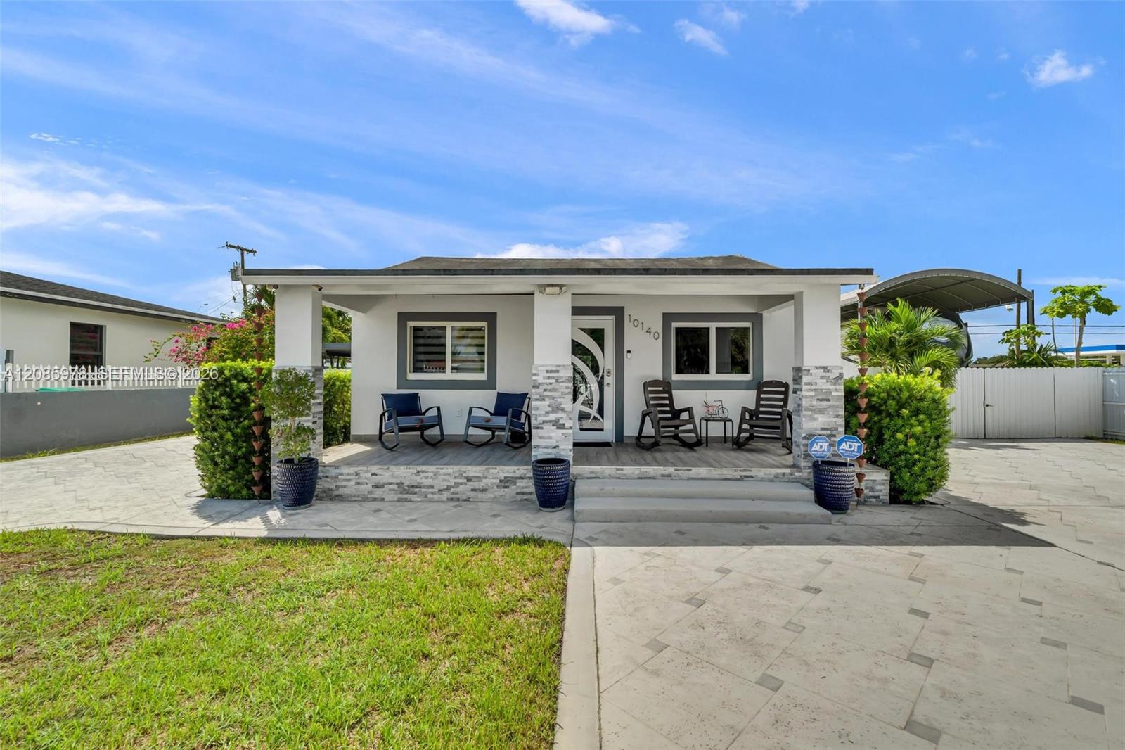 10140 Nw 26th Avenue Property Photo 1
