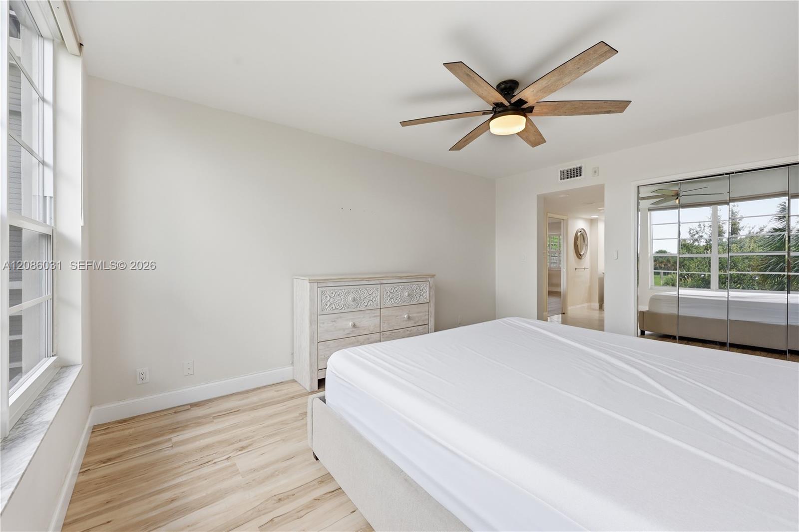555 Oaks Lane 309 Property Photo 29