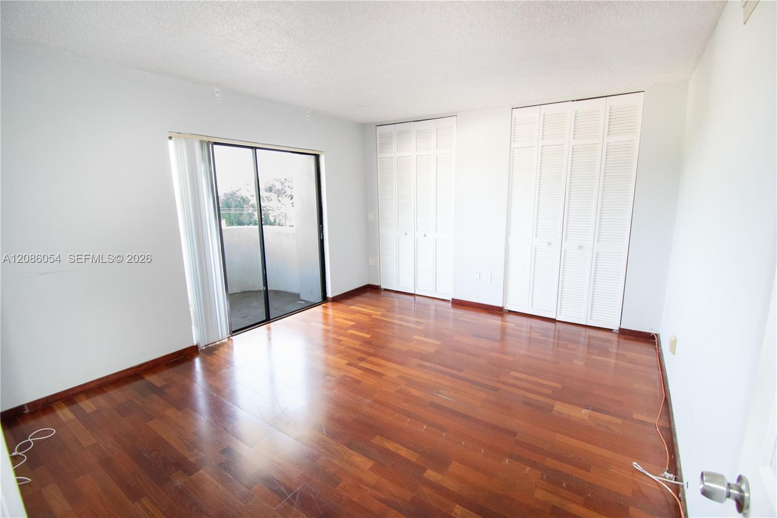 A12086054 Property Photo 11