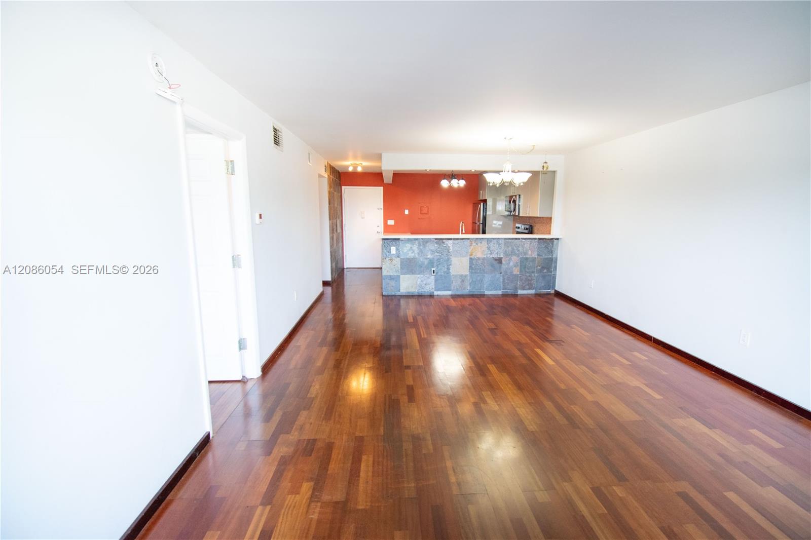 A12086054 Property Photo 14