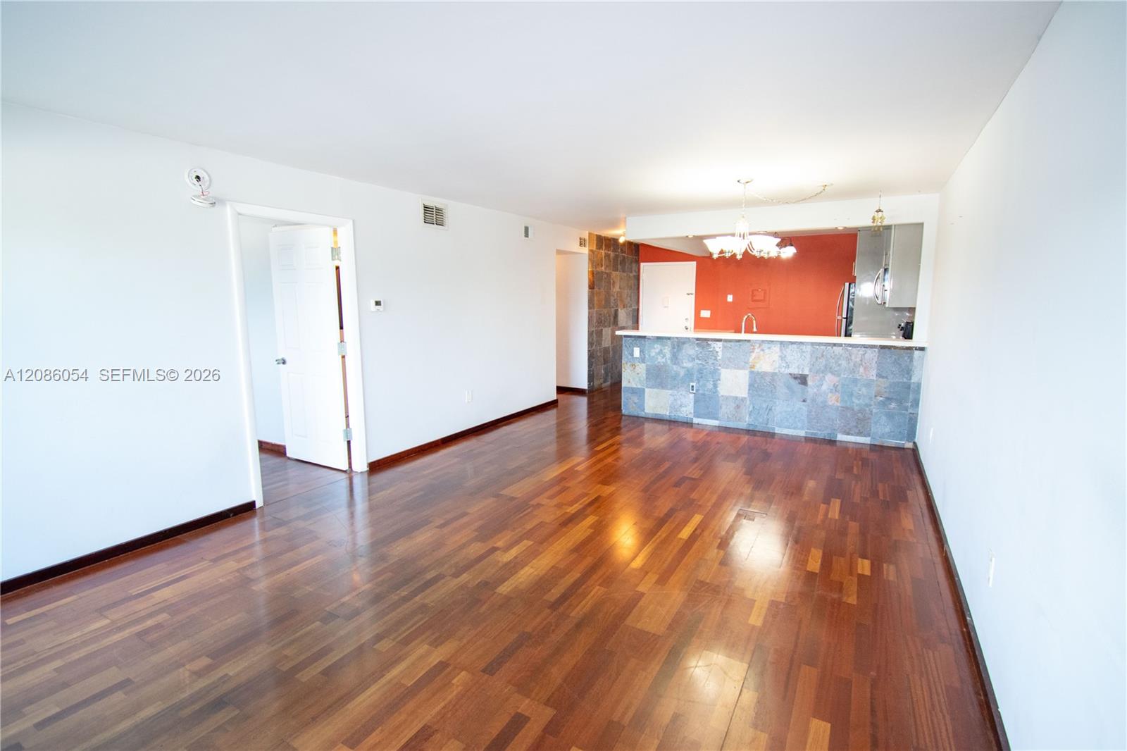 A12086054 Property Photo 15