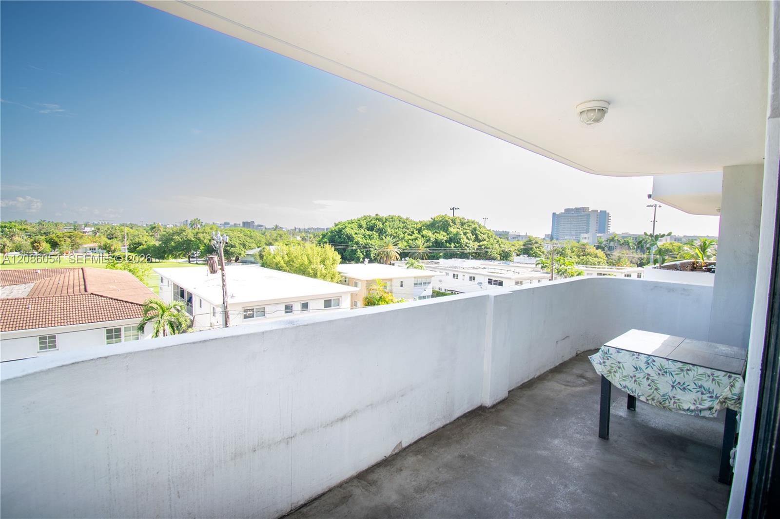 A12086054 Property Photo 17
