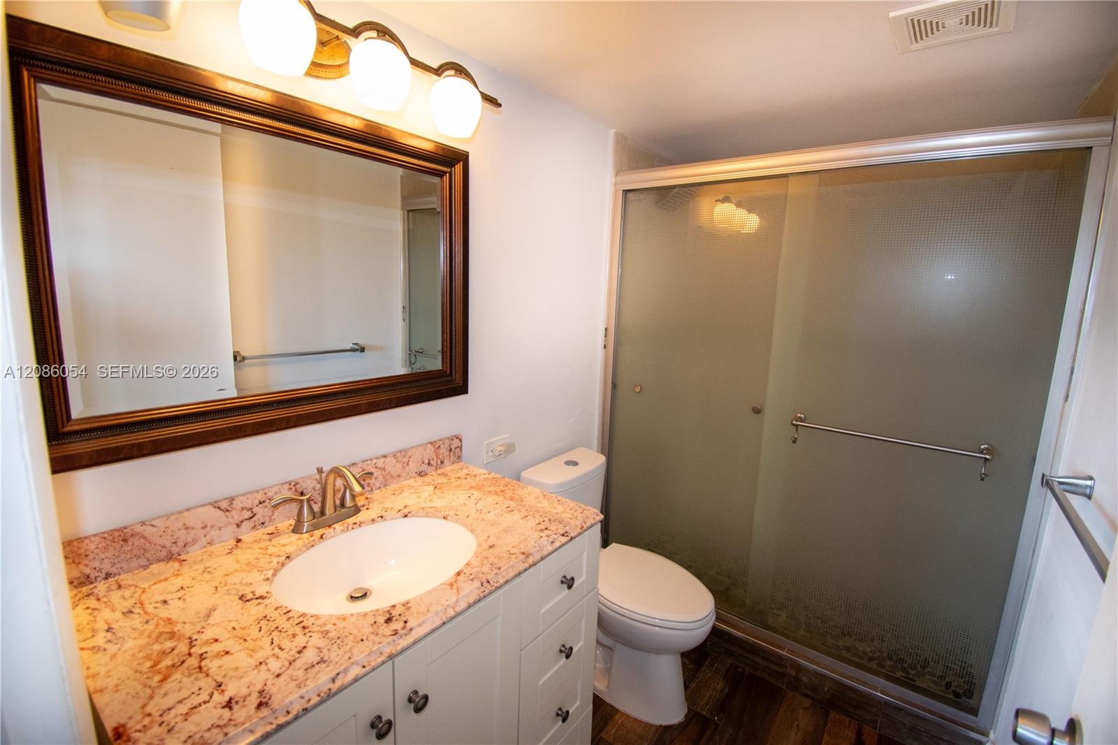 A12086054 Property Photo 23