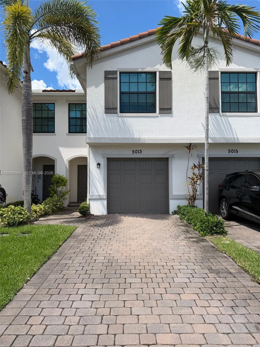 5013 Woods Edge Circle Property Photo 1