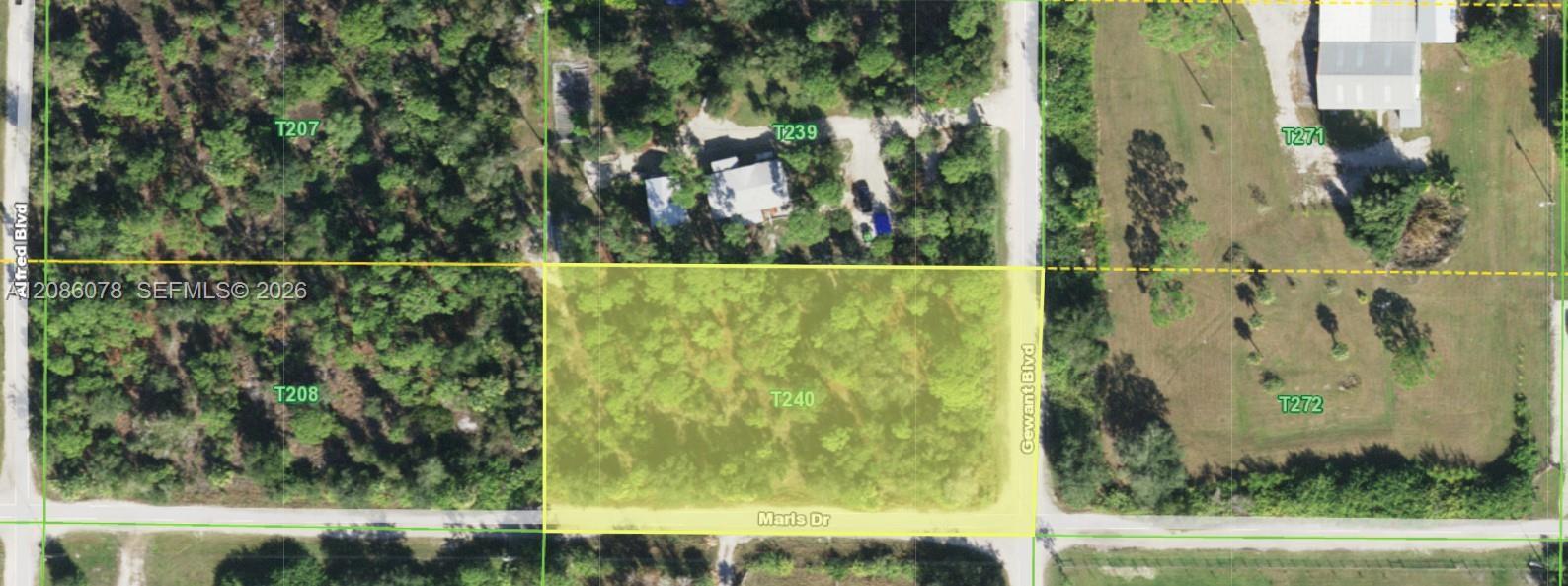 29256 Maris Drive Property Photo 2