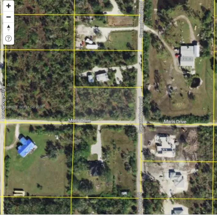 29256 Maris Drive Property Photo 4