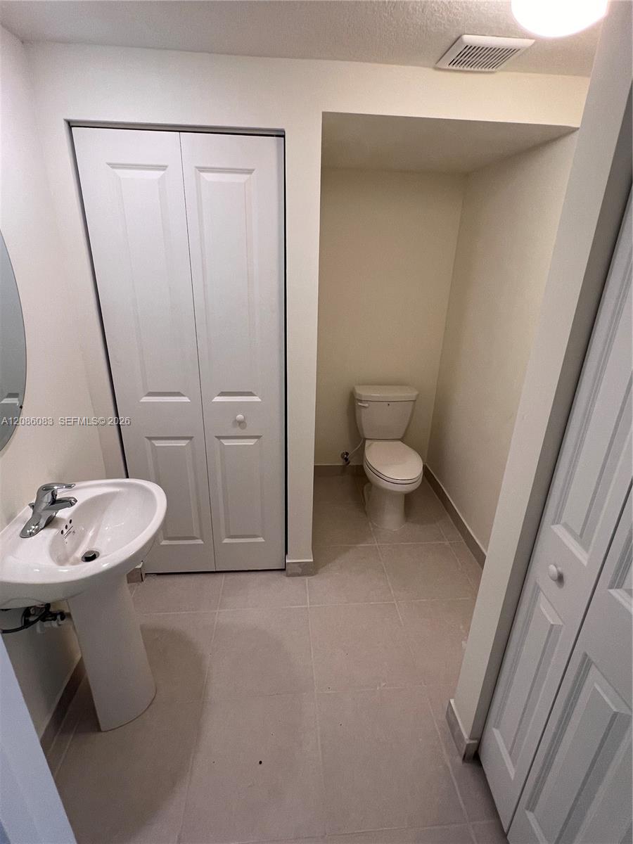 3342 W 112th Street Property Photo 7