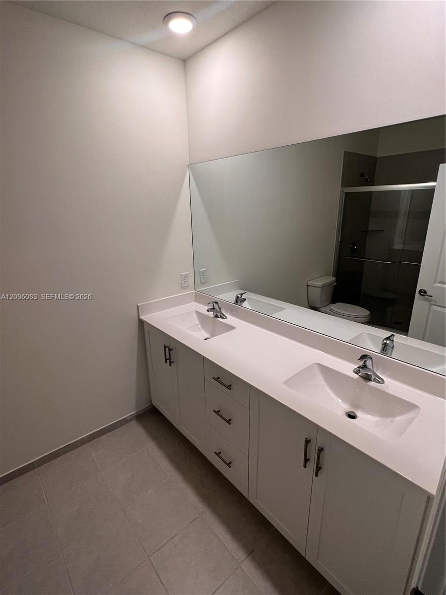 3342 W 112th Street Property Photo 11