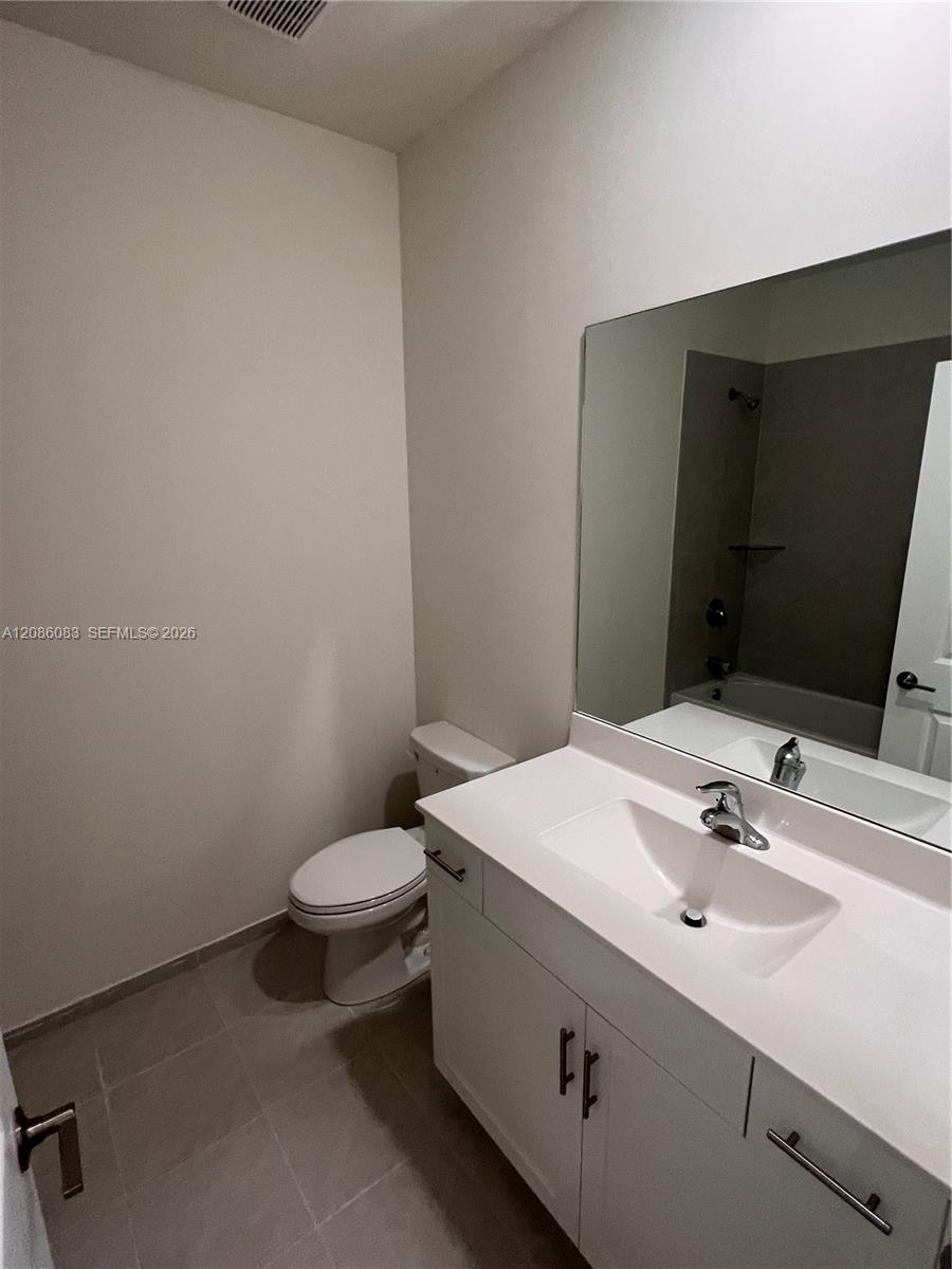 3342 W 112th Street Property Photo 16
