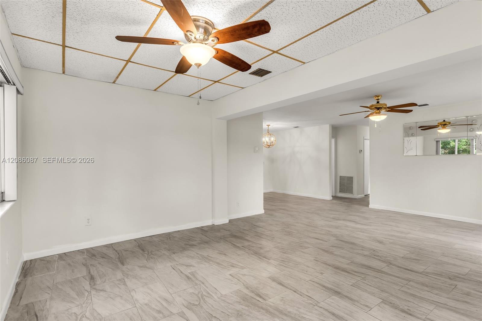 1851 N 69th Avenue Property Photo 29