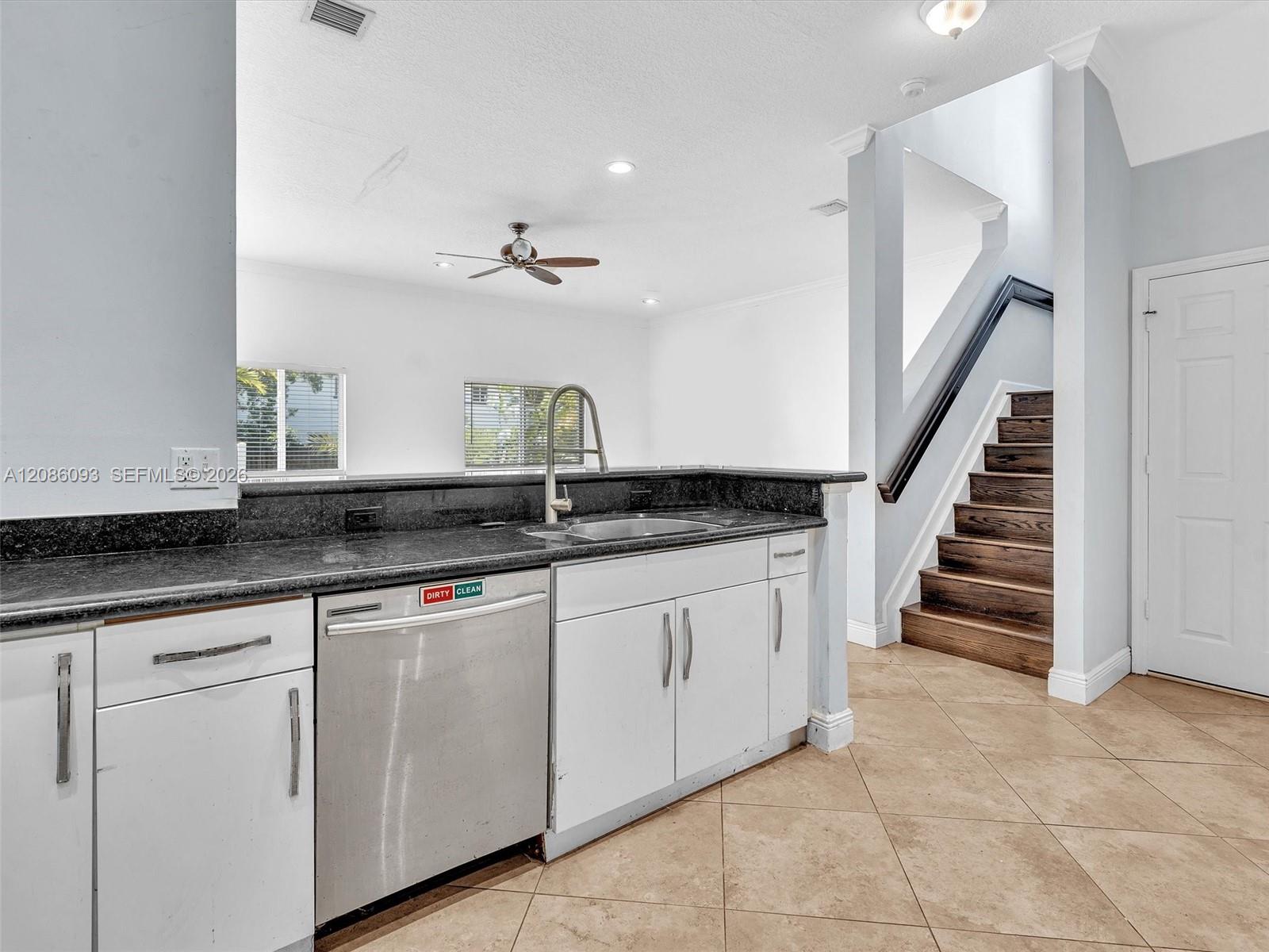 2727 Treasure Cove Circle 2727 Property Photo 12
