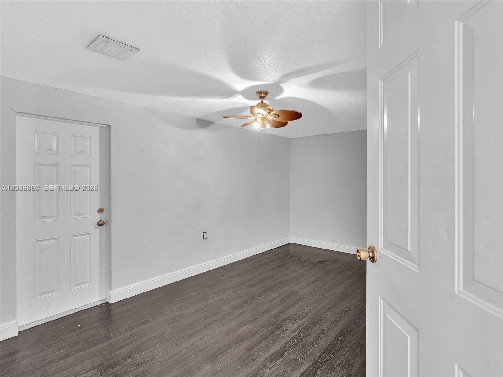 2727 Treasure Cove Circle 2727 Property Photo 22