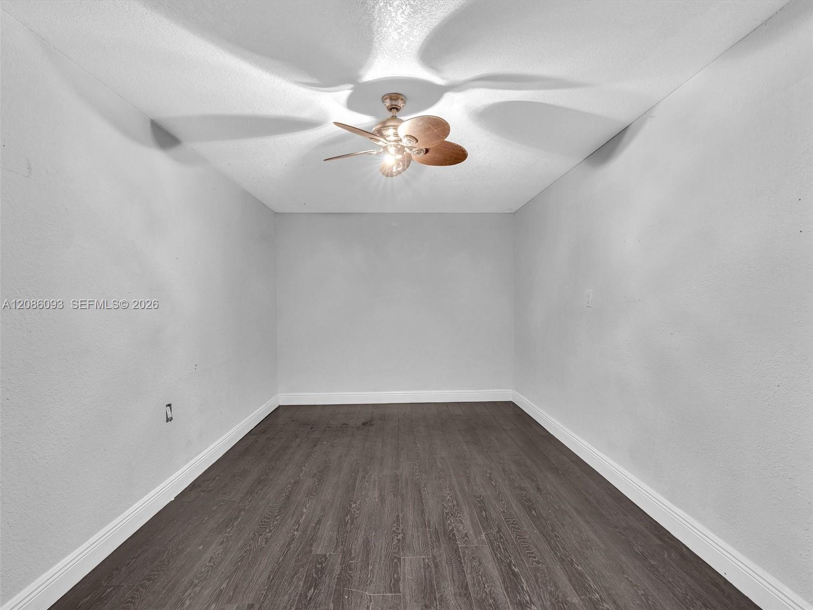 2727 Treasure Cove Circle 2727 Property Photo 23