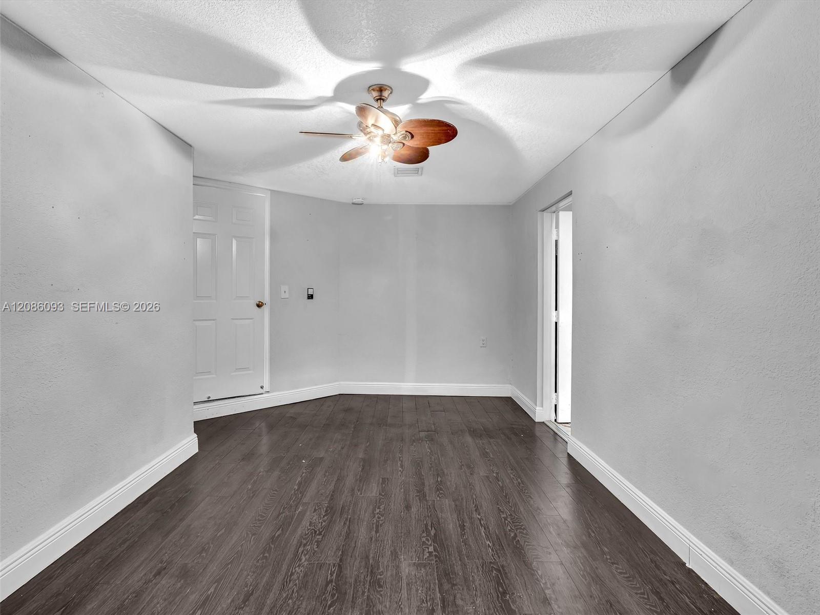 2727 Treasure Cove Circle 2727 Property Photo 24