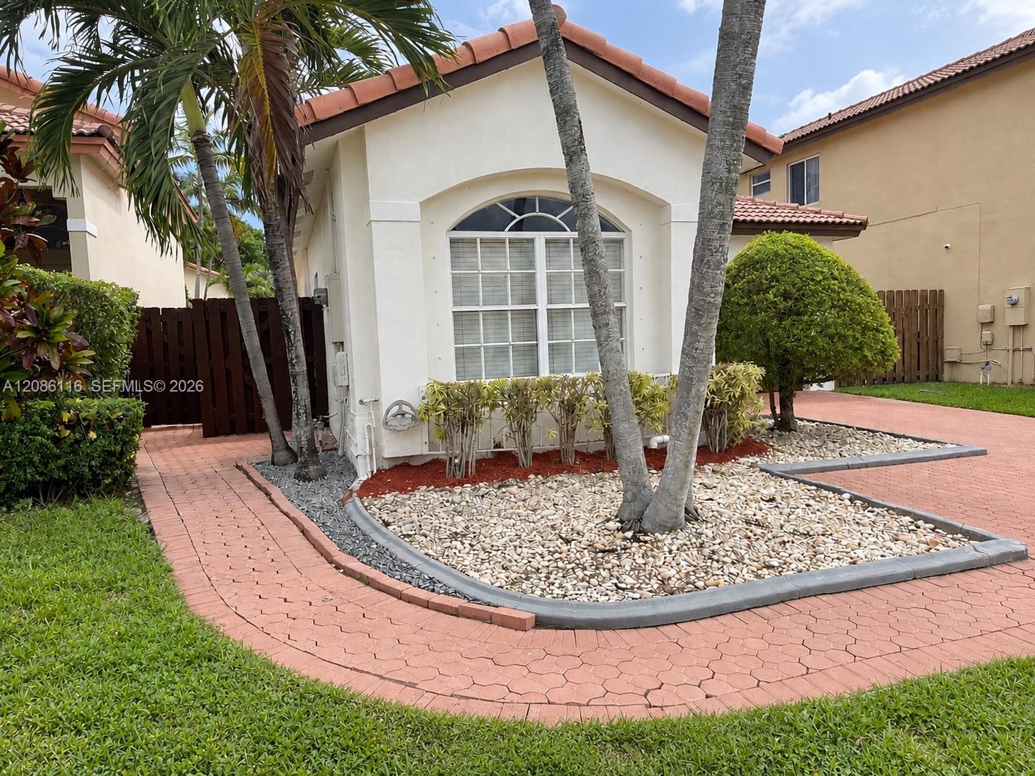 11270 Nw 53rd Lane Property Photo 3