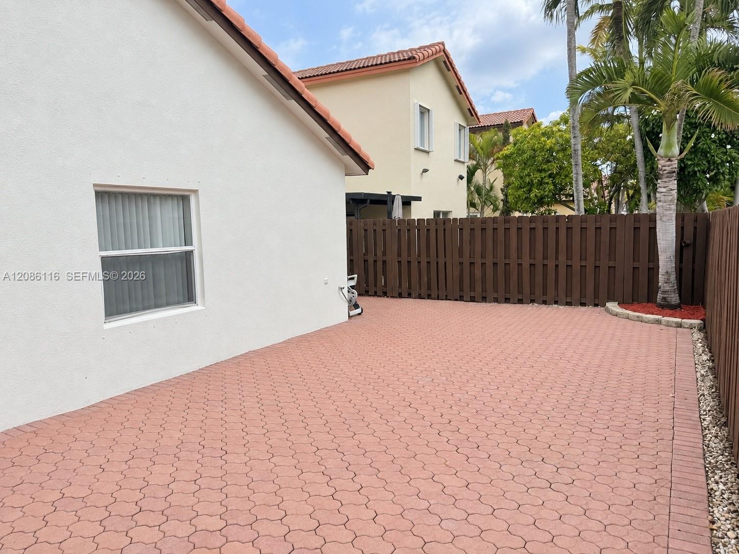11270 Nw 53rd Lane Property Photo 5