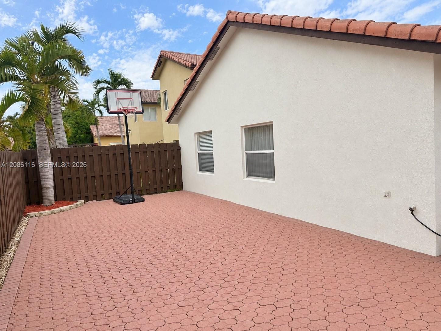 11270 Nw 53rd Lane Property Photo 7