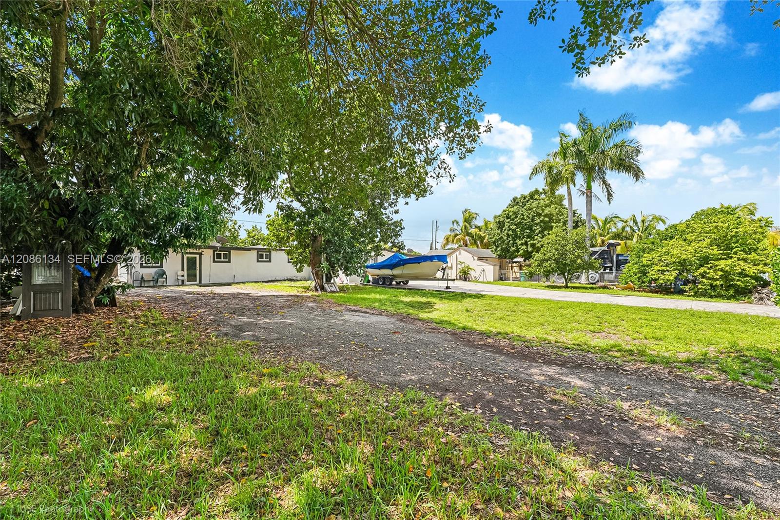 2934 Nw 96th Street Property Photo 2