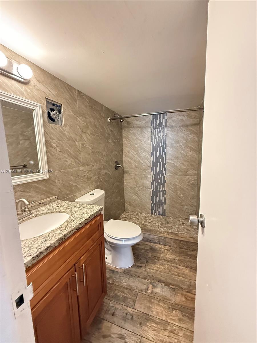 1798 Nw 55th Avenue 203 Property Photo 6