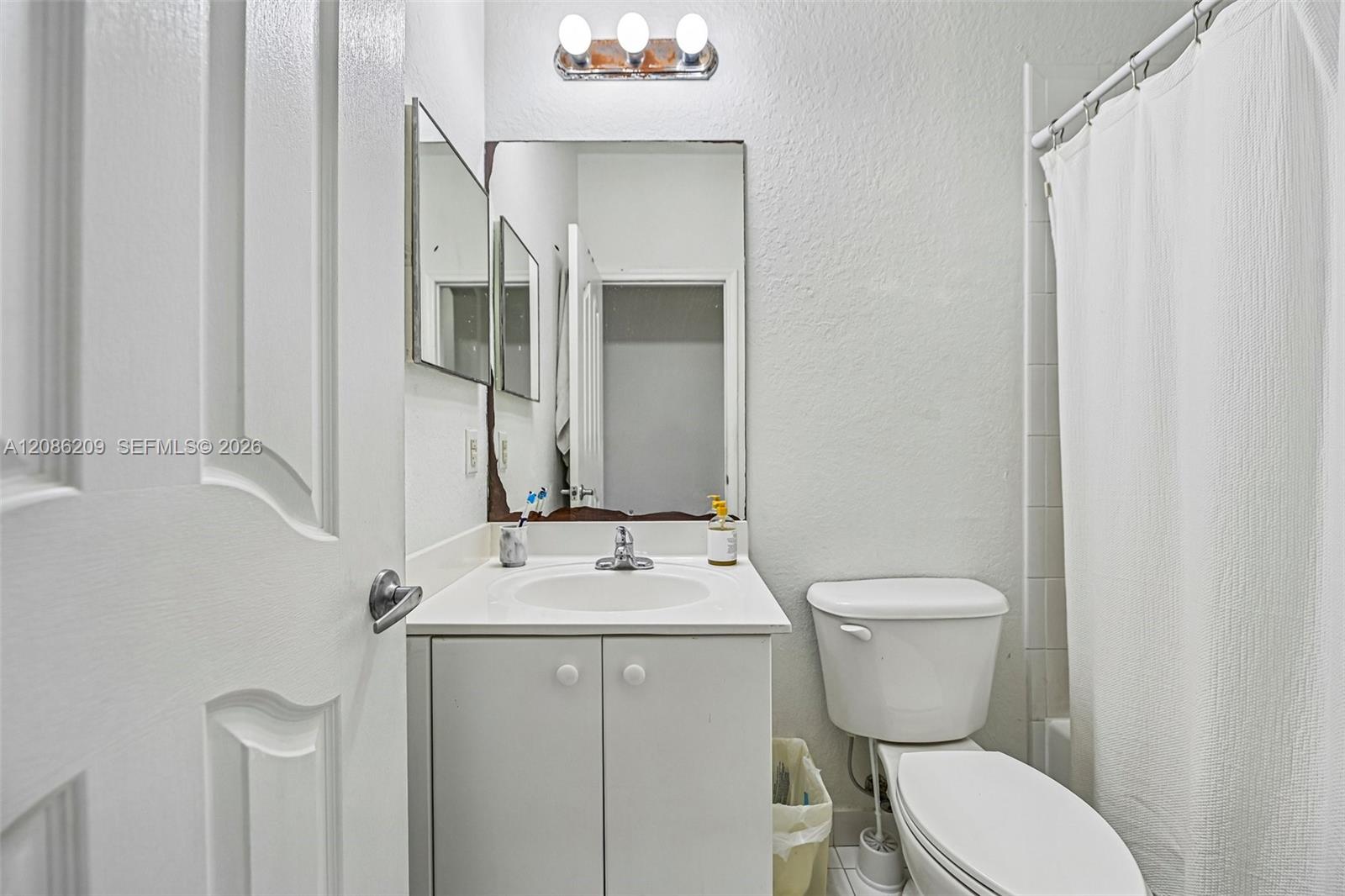 8175 Nw 114th Place Property Photo 35