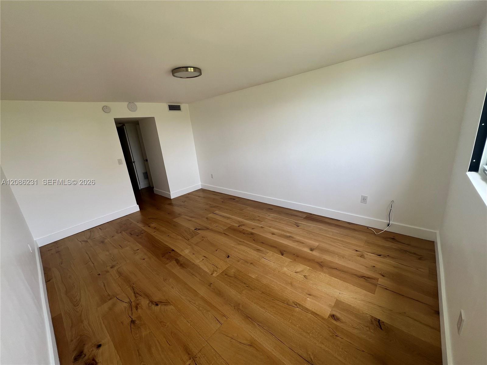 210 Sea View Drive 506 Property Photo 10