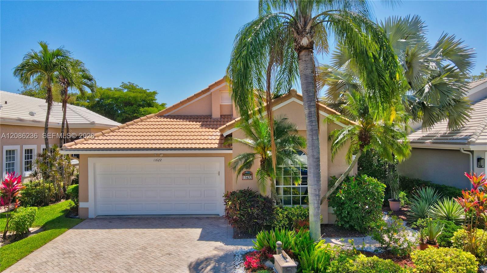 11622 Creekside Drive Property Photo 1