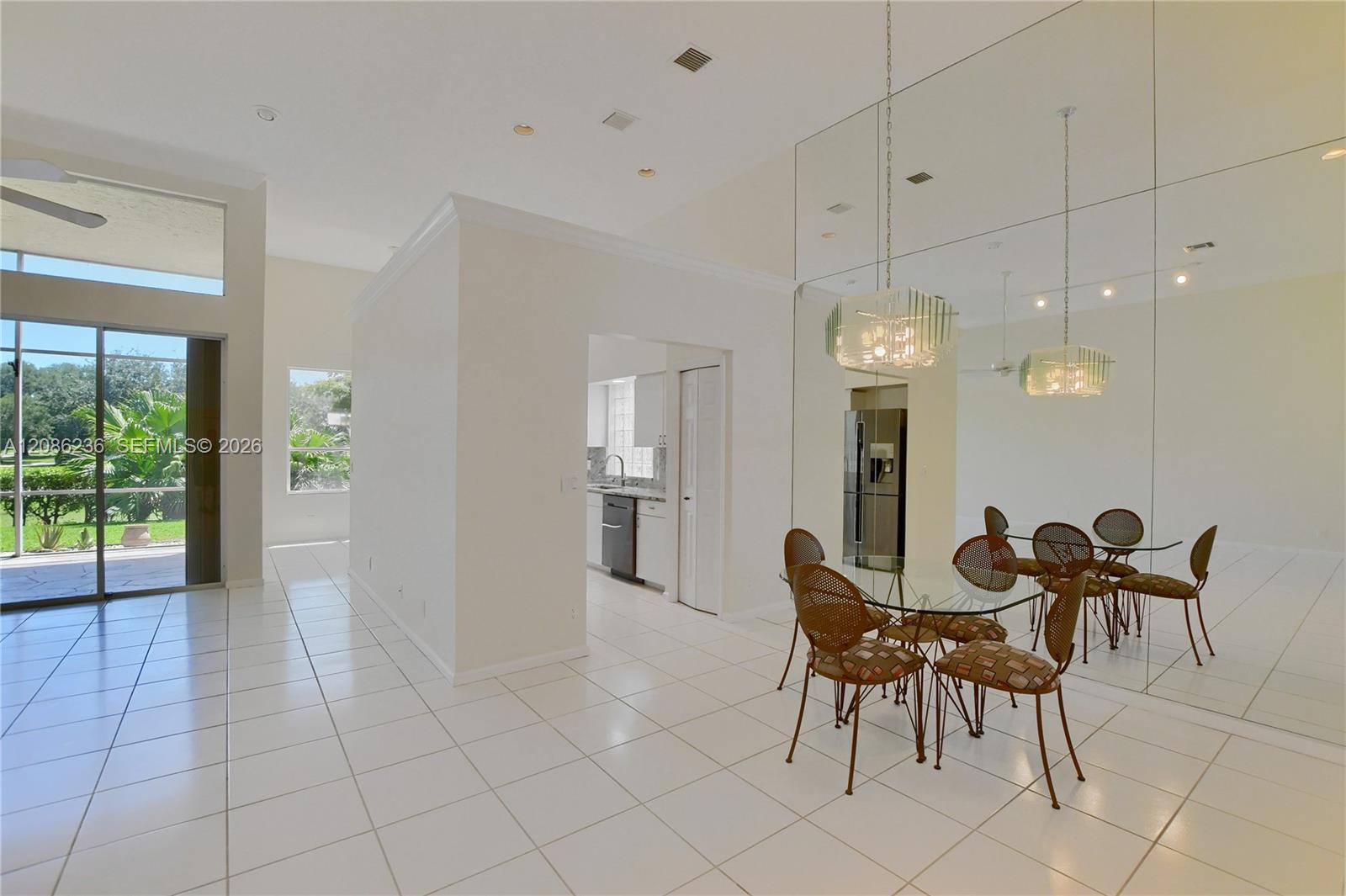 11622 Creekside Drive Property Photo 12