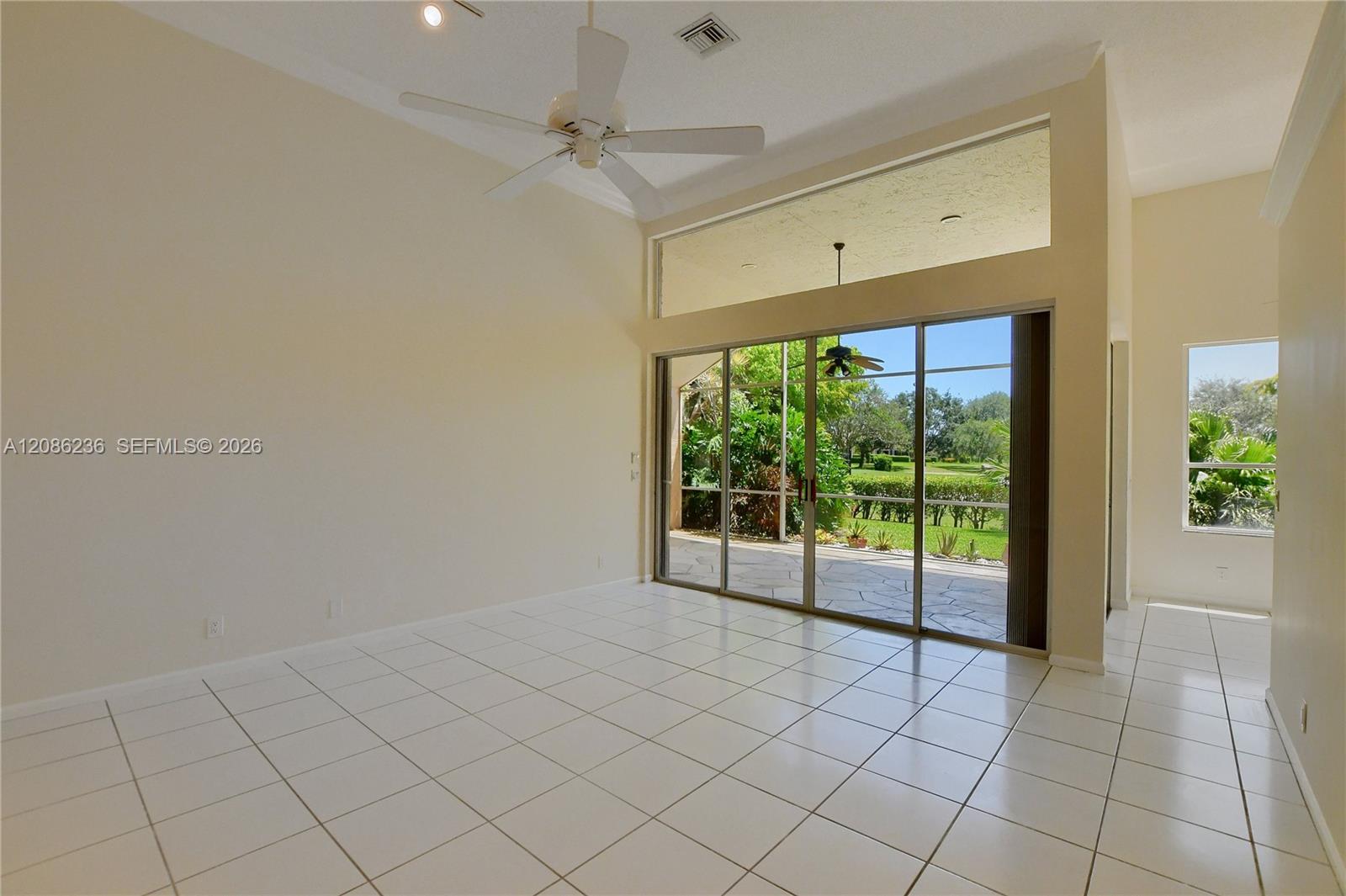 11622 Creekside Drive Property Photo 16