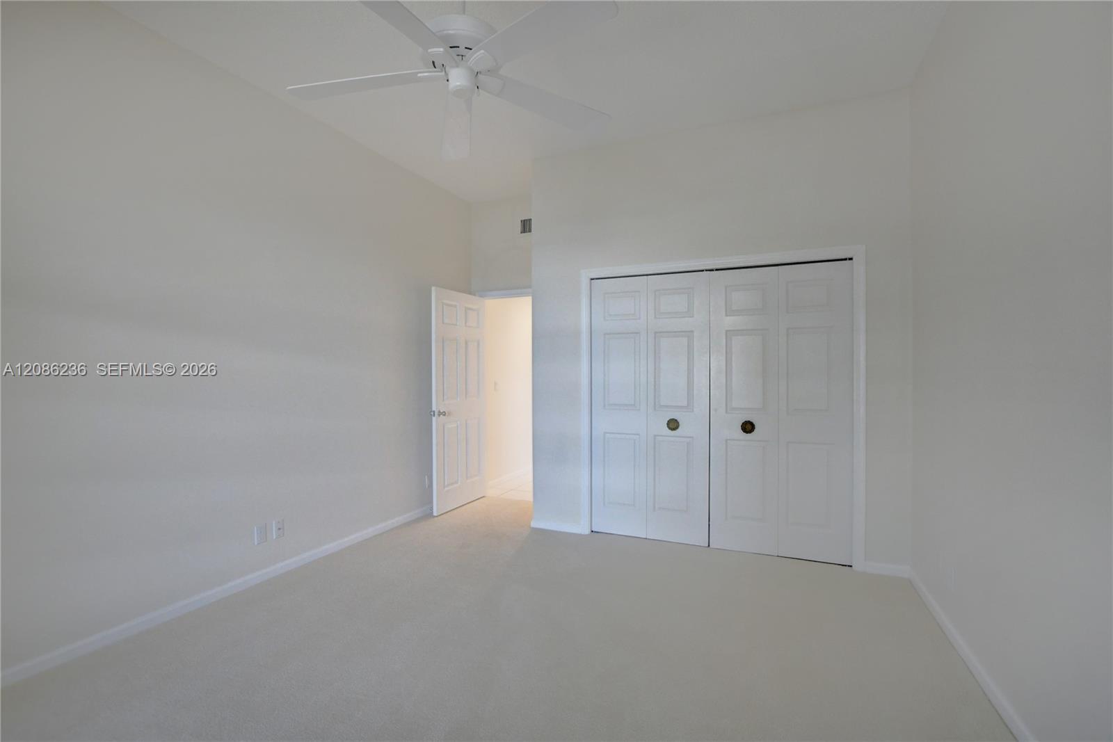 11622 Creekside Drive Property Photo 26