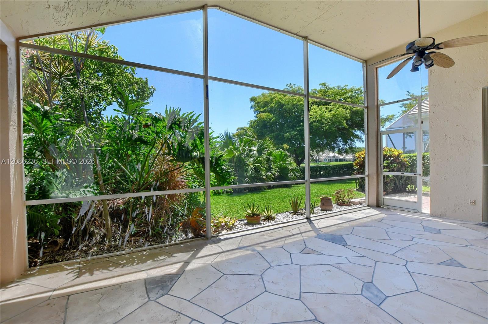 11622 Creekside Drive Property Photo 38
