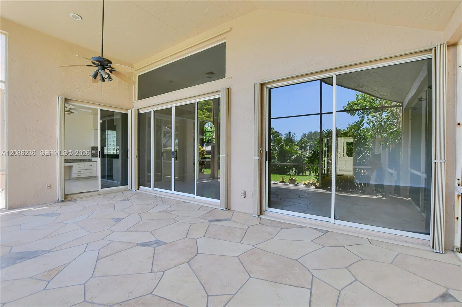 11622 Creekside Drive Property Photo 39